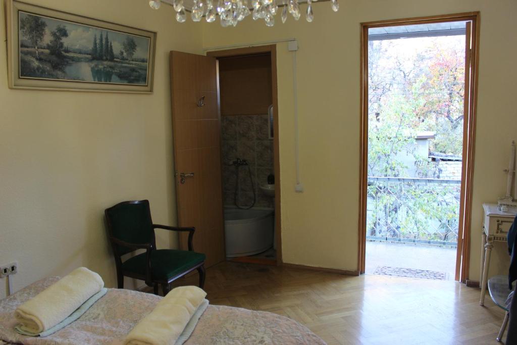 Old District Guest House room 5